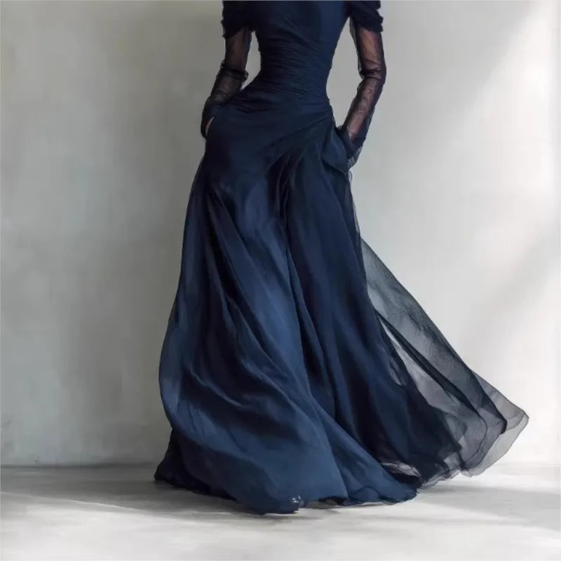 Julia| Vestido largo con hombros al aire y detalles de red