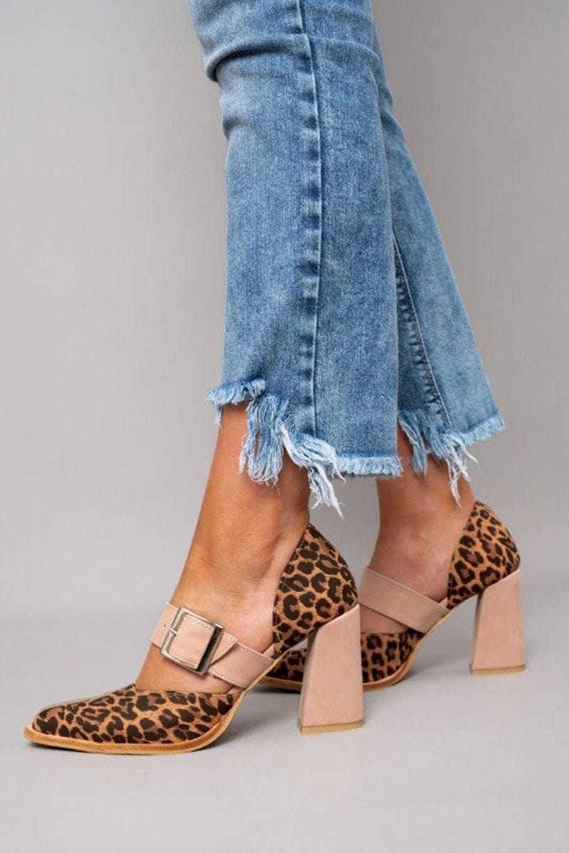 Liliana™ | Tacones de bloque con estampado de leopardo llamativo