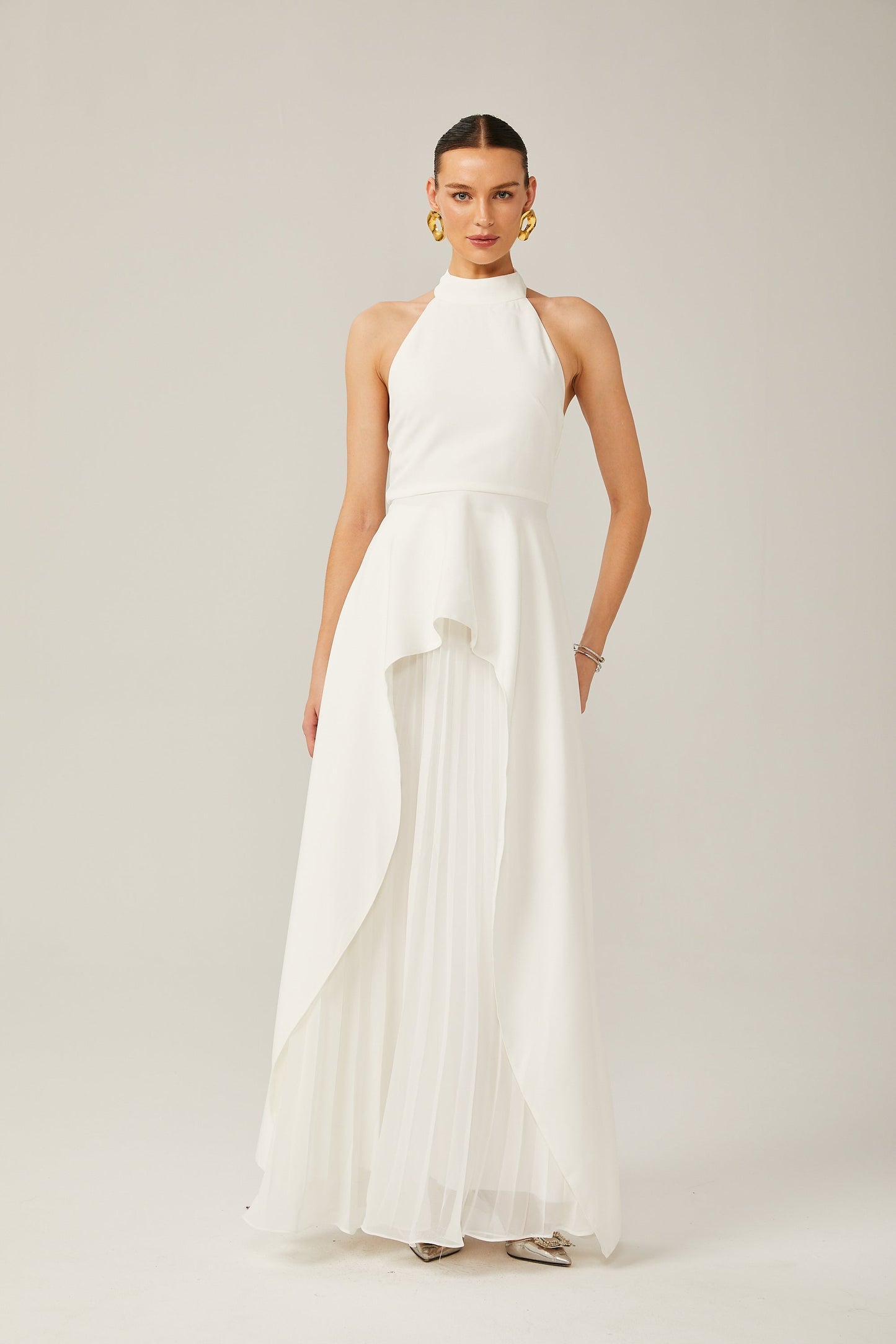 Inés | Vestido largo con capas y cuello halter