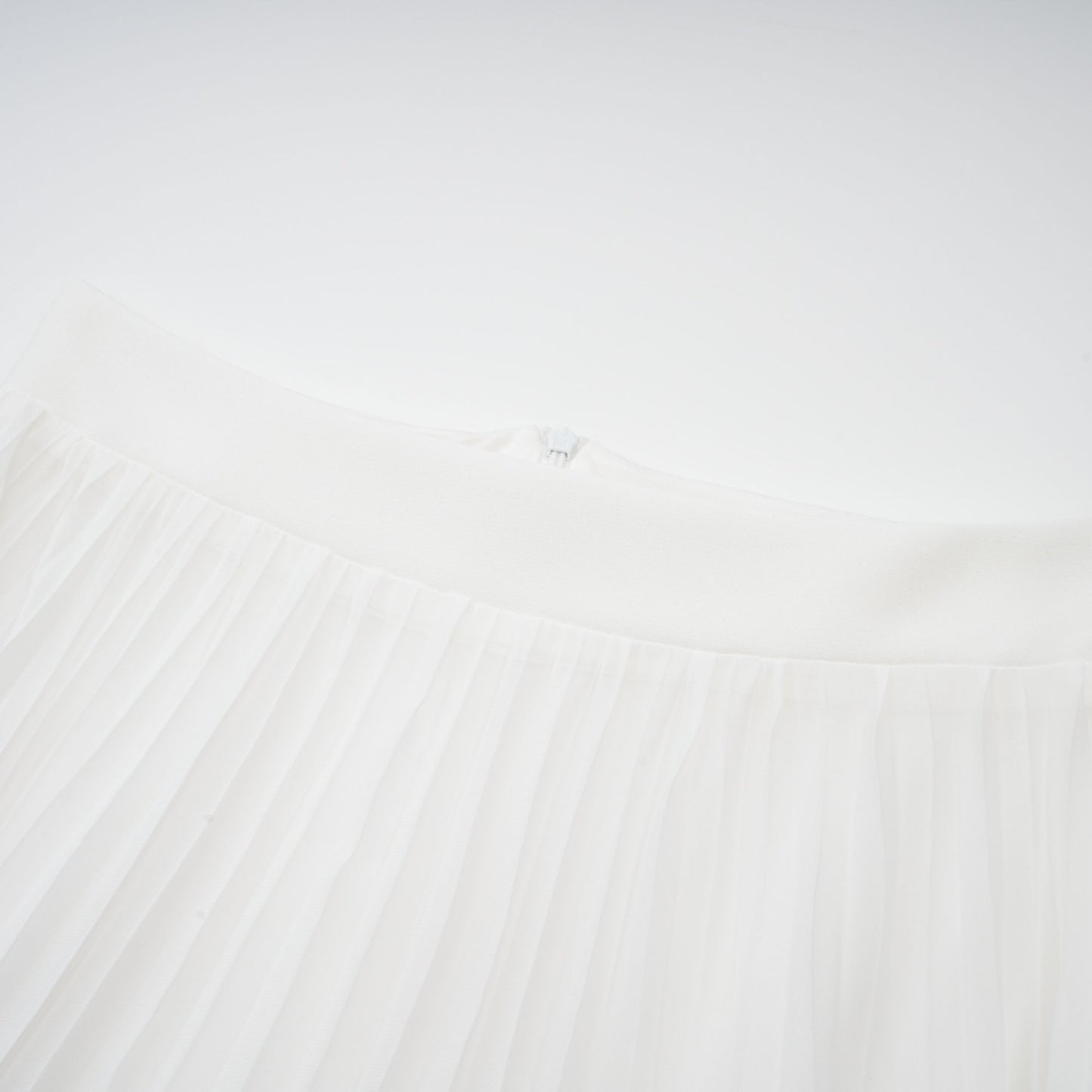 Inés | Vestido largo con capas y cuello halter
