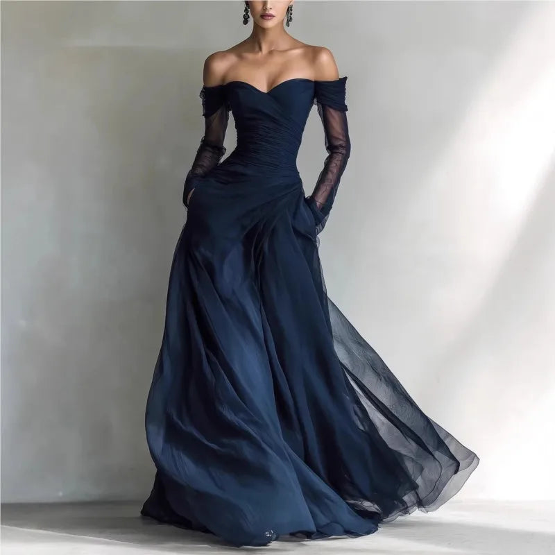 Julia| Vestido largo con hombros al aire y detalles de red