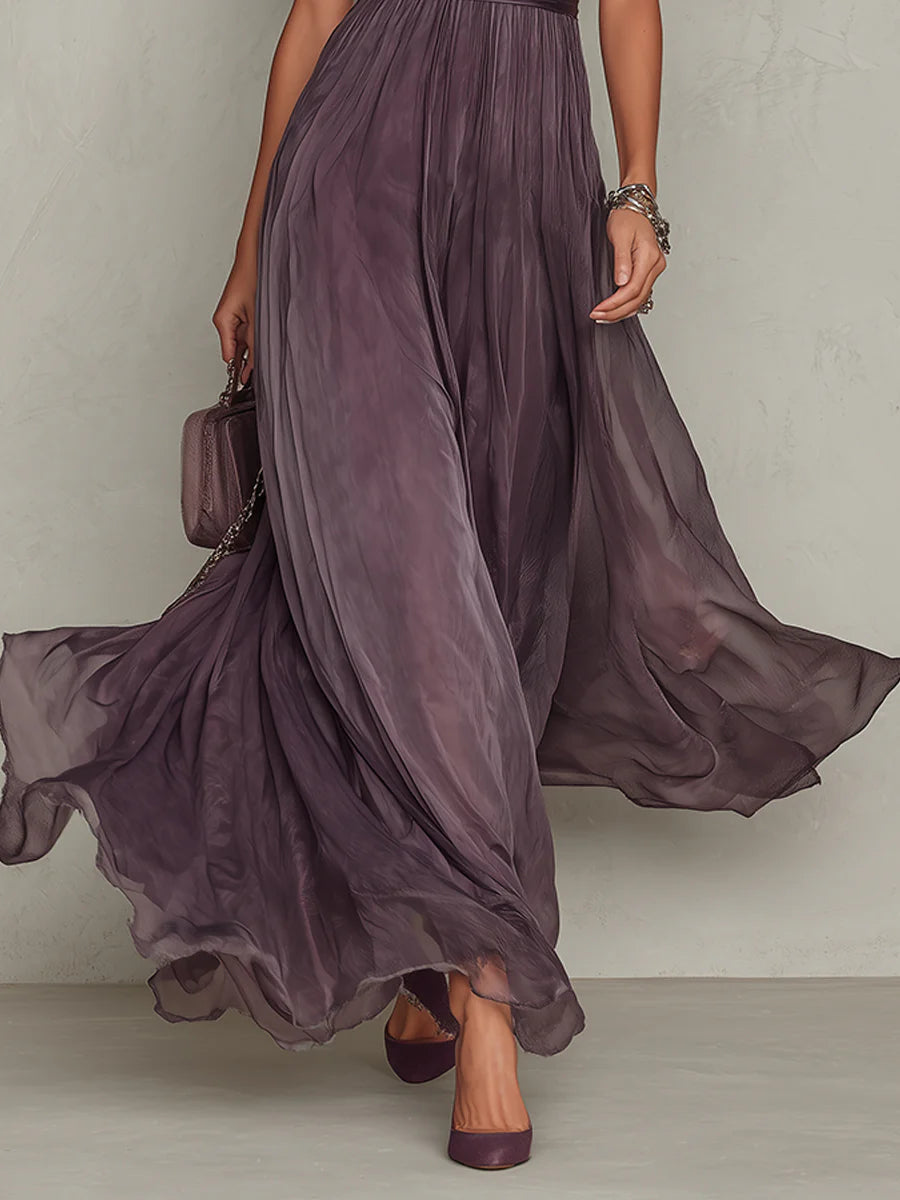 Luisa • Vestido largo morado con escote en V y ribete de encaje de gasa