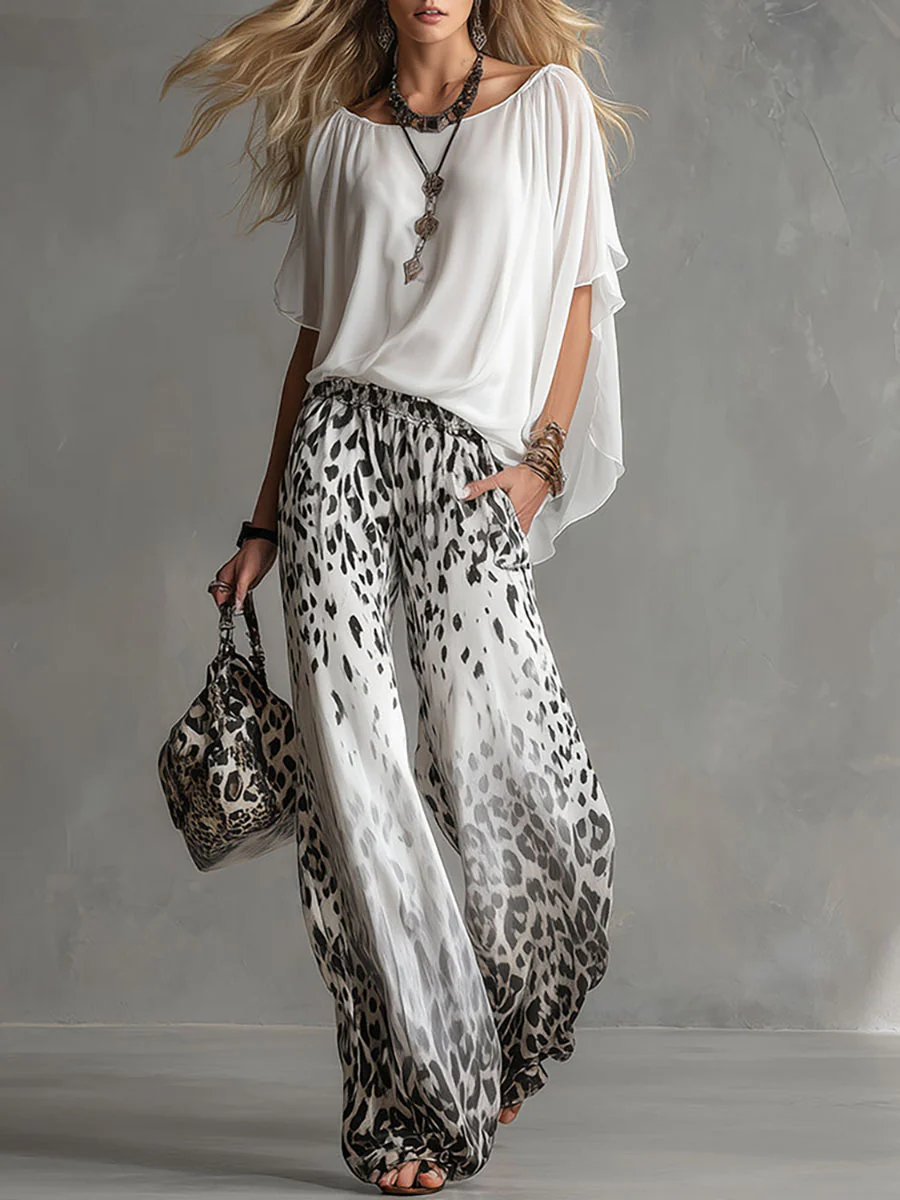 Susana | Conjunto: camiseta fluida y pantalón de gasa de leopardo