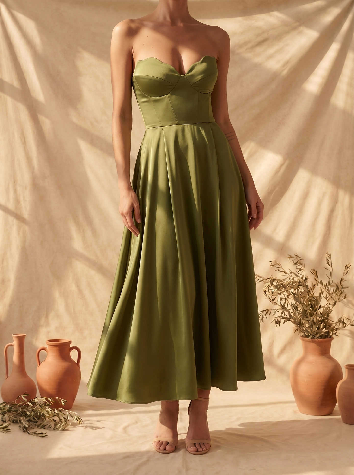Lorena | Vestido Midi Elegante sin Tirantes